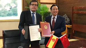 Firma del Acuerdo con China