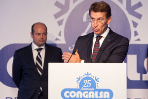 El presidente del Gobierno gallego, Alberto Núñez Feijóo, visitó hoy la empresa Congalsa con motivo de su 25 aniversario