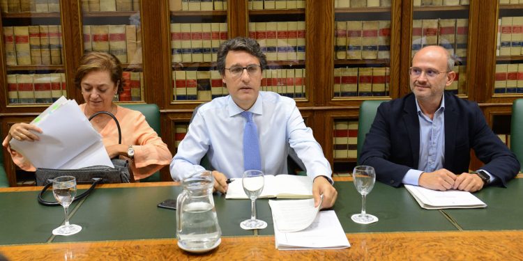 Reunión sector aceite