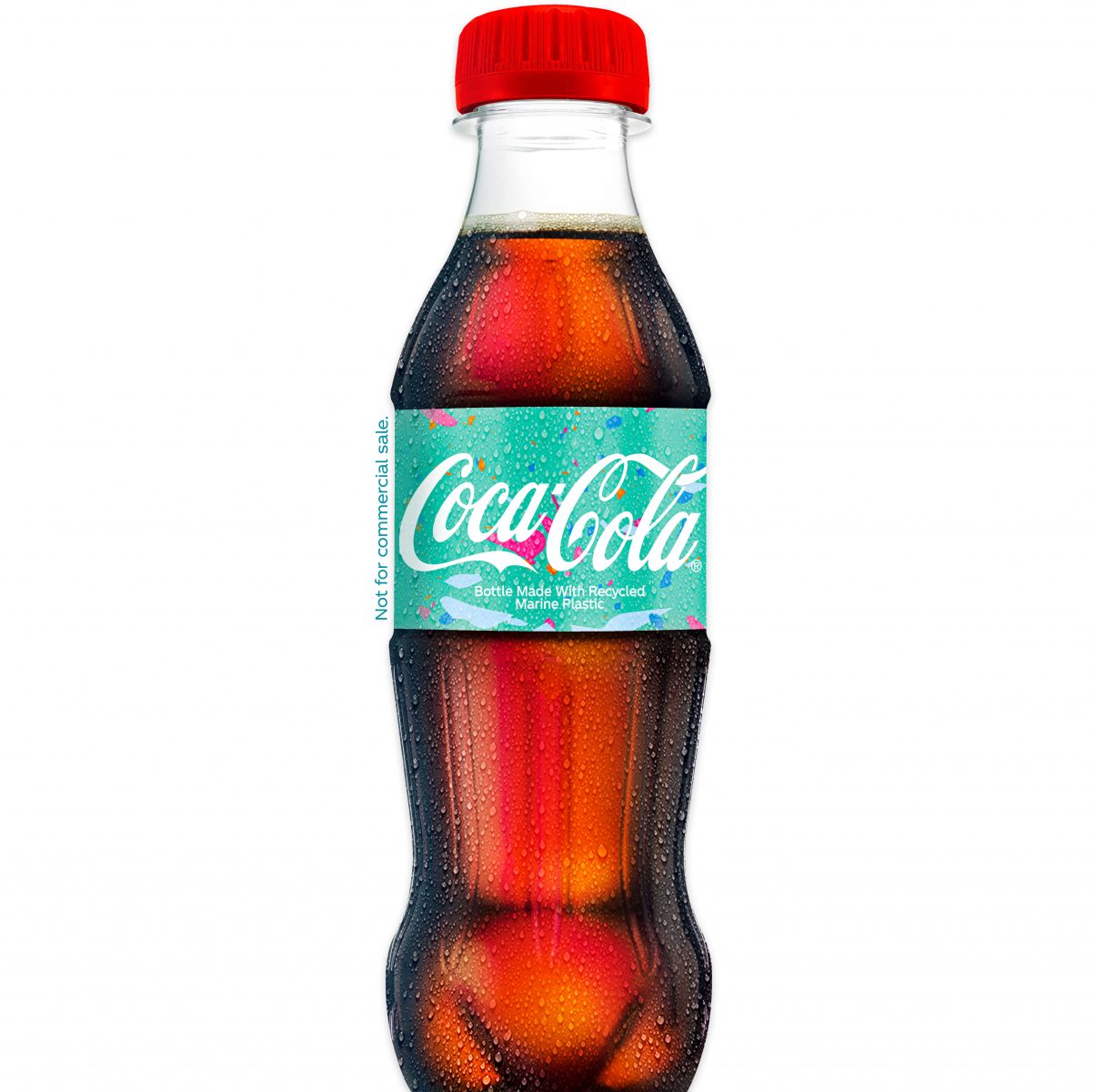 Coca-Cola fabrica una botella de plástico reciclado de basura marina -  Financial Food