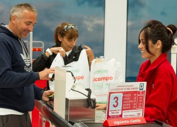 Caja supermercado Alcampo