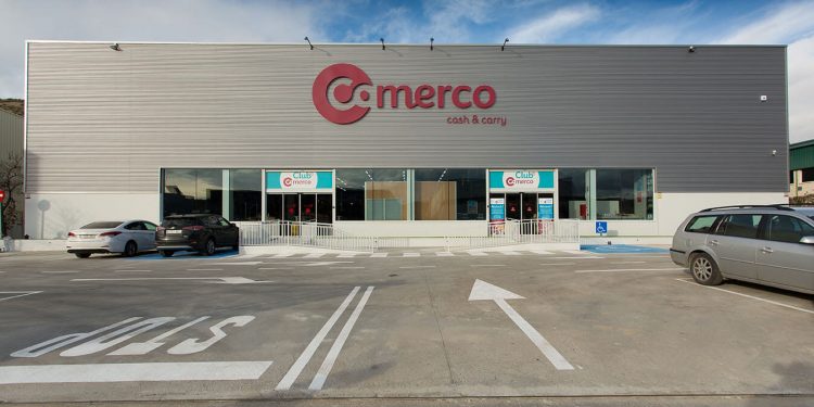 Fachada nuevo Comerco