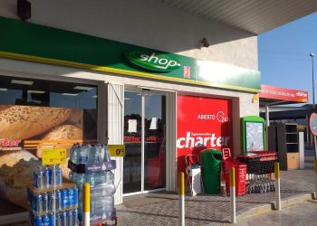 Fachada del Charter de Lorquí (Murcia)