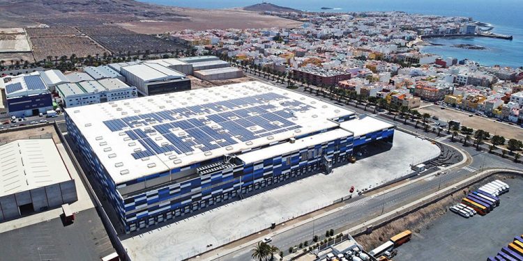 Lidl inaugura su segunda plataforma logística en Canarias tras una inversión de 45 millones