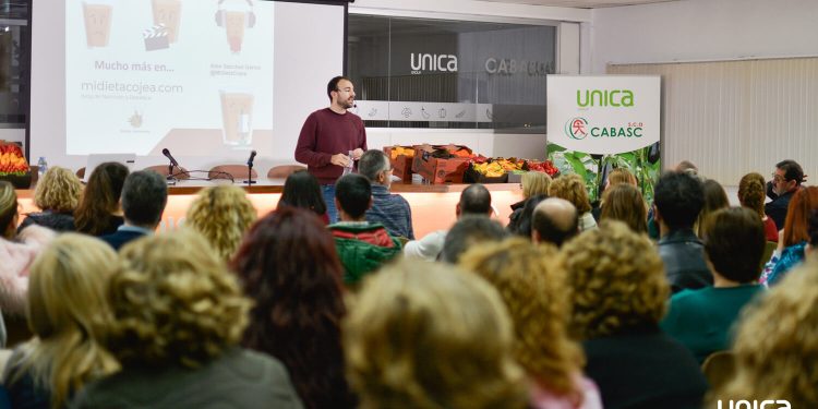 Charla de Aitor Sánchez a agricultores