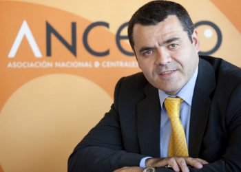 La CEC pronostica el cierre de la mitad de los comercios si se les excluye de los ERTE