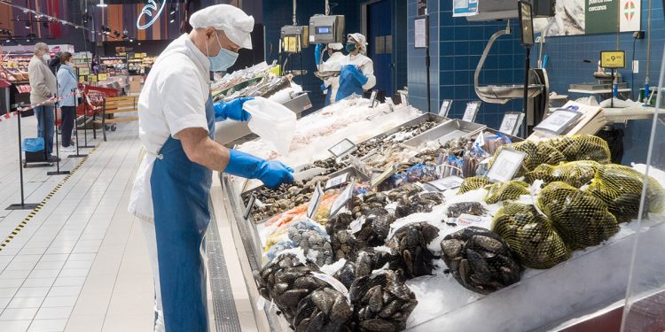 Eroski impulsa un entorno seguro en sus tiendas y una oferta omnicanal en tiempos de pandemia
