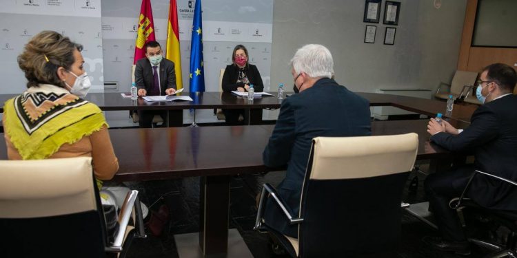 Francisco Martínez Arroyo mantiene una reunión con el nuevo Patronato de la Fundación Consejo Regulador de la Denominación de Origen Queso Manchego