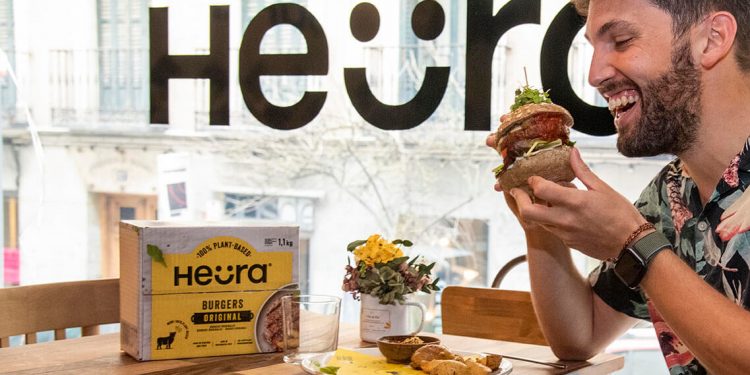 Heura crea una nueva hamburguesa 100% vegetal más saludable