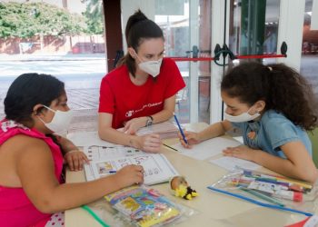 P&G contribuye a luchar contra el abandono escolar en España