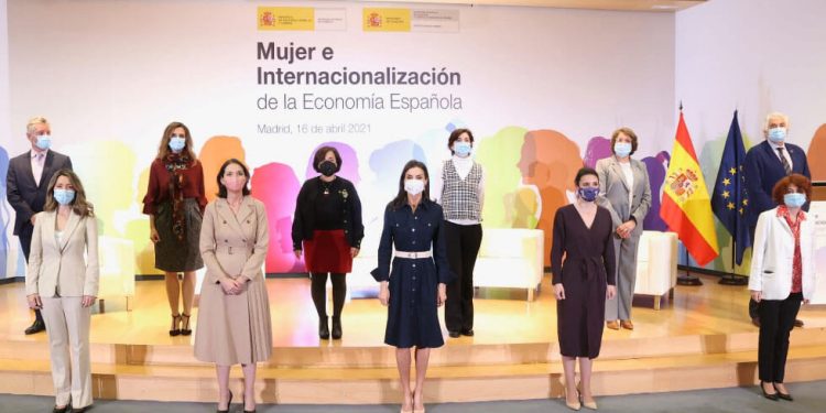 Xiana Méndez aboga por impulsar una mayor participación de las mujeres en el comercio mundial
