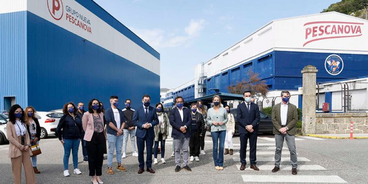 Nueva Pescanova ayuda a la formación de estudiantes en sus centros de Pontevedra