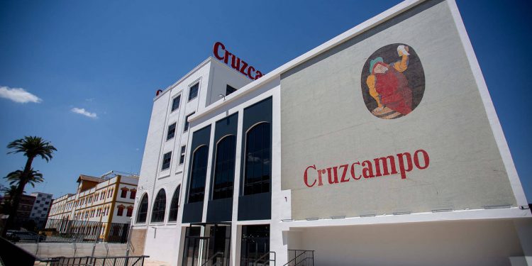En junio abrirá sus puertas la nueva Factoría Cruzcampo, que vuelve transformada en un espacio abierto