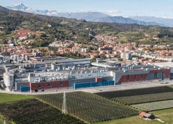 Smurfit Kappa adquiere una fábrica de papel de cartón reciclado por 360 millones de euros