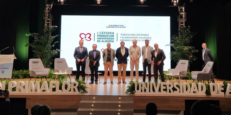 Mesa redonda durante la Cátedra Primaflor