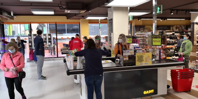 Gadis colabora con Banco de Alimentos