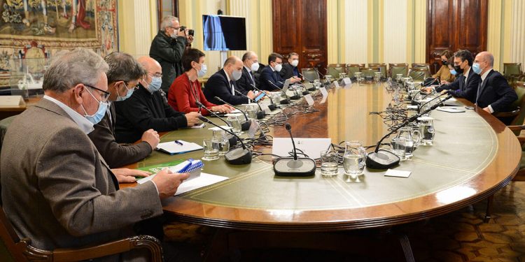 Reunión del Ministerio y el sector lácteo