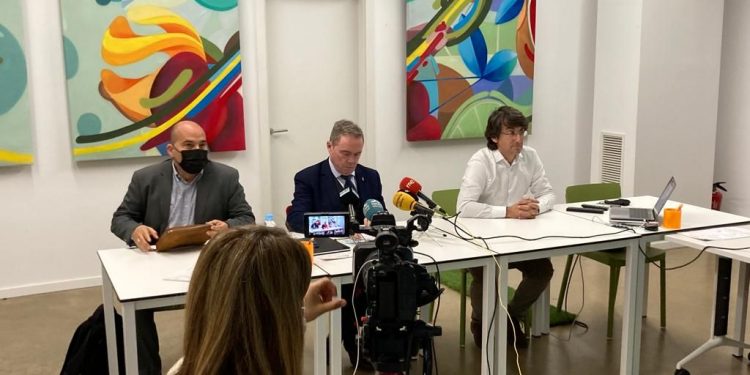 AFRUPAC Rueda prensa fruta local