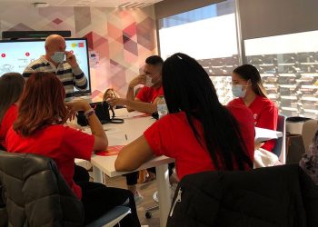 Nestlé colabora con la Fundación Exit para reducir el abandono escolar