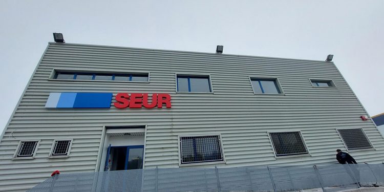 Nave logística de Seur