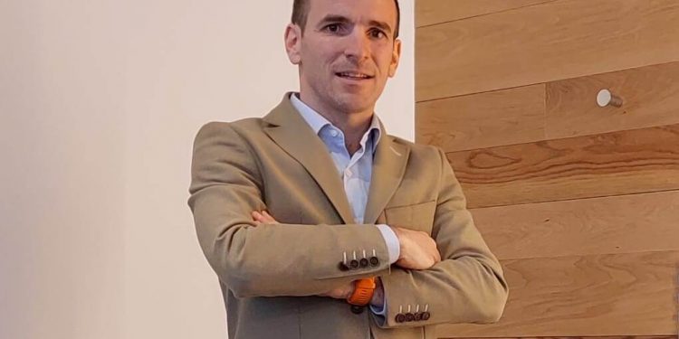 Alberto González, director comercial de Angulas Aguinaga