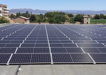 Placas fotovoltaicas instaladas en Plusfresc