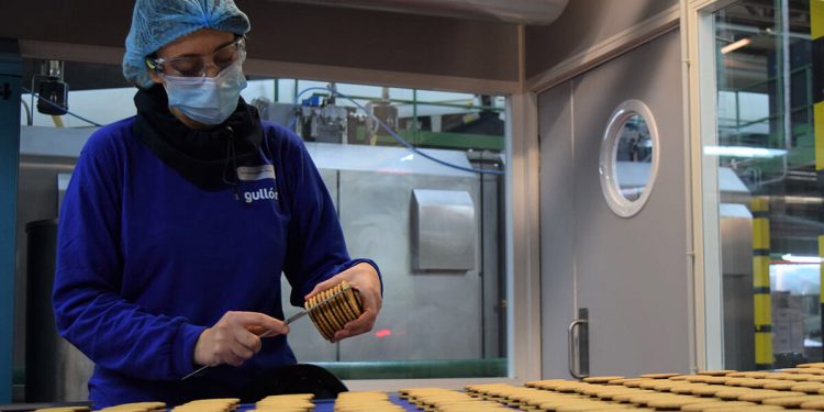 Galletas Gullón favorece la inserción laboral de personas con discapacidad