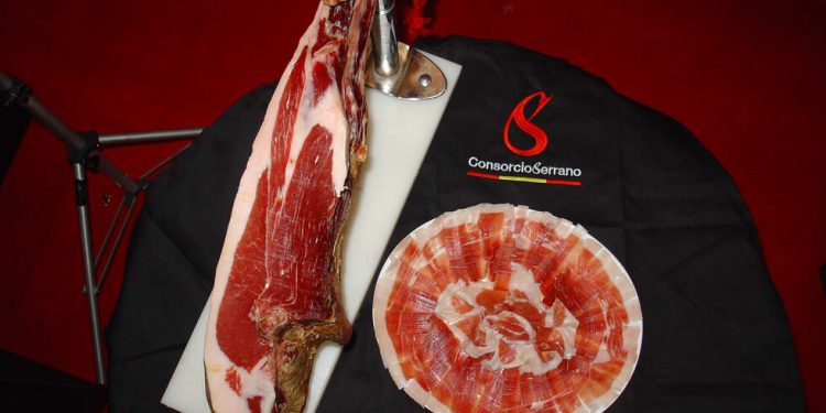 El Consorcio del Jamón Serrano Español se consolida en Australia elevando sus exportaciones un 3,8% en valor hasta junio. Fuente: Consorcio del Jamón Serrano Español.