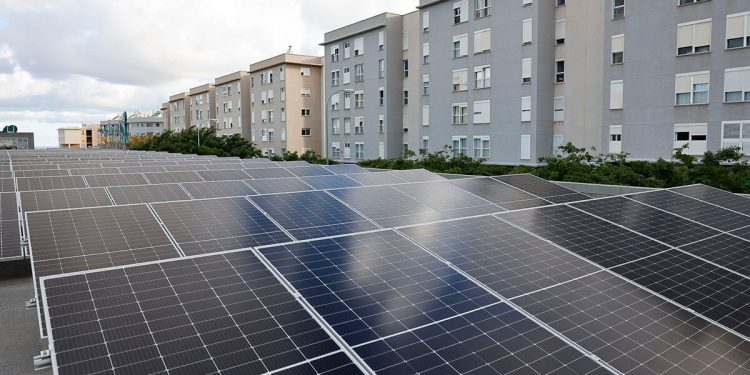 HiperDino-instalacion fotovoltaica