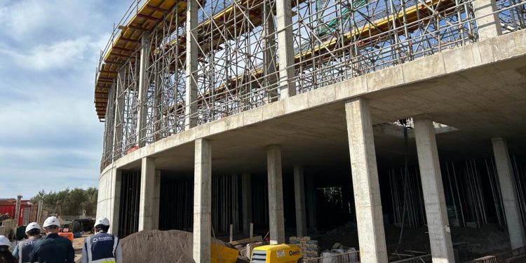 HiperDino-obras centro logistico