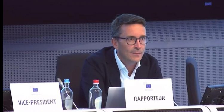 Felipe Medina, consejero del CESE por el grupo de empleadores y secretario general técnico de ASEDAS,