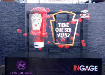 Heinz cautiva a sus seguidores con una experiencia holográfica en Barcelona