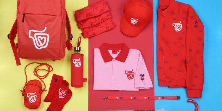 Ágatha Ruiz de la Prada diseña la equipación de La Vuelta de Carrefour