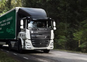 Carlsberg avanza hacia una huella de carbono cero invirtiendo en camiones eléctricos