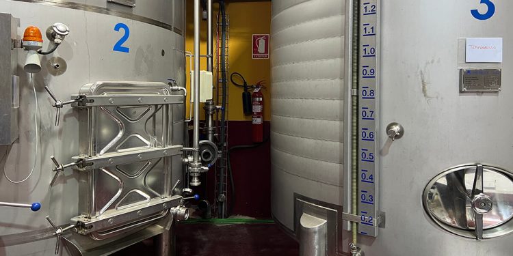 Depositos Bodega-vino