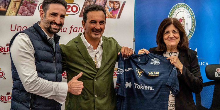 Firma El Pozo x UCAM