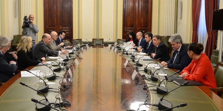 Reunion Planas-distribucion