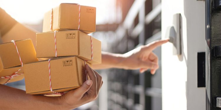 Logistica-entrega-paquete