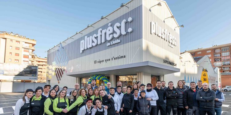 Plusfresc inaugura un nuevo supermercado en Lérida