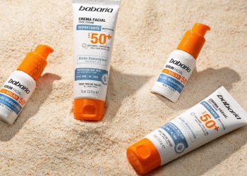 Línea Facial Solar Hialurónico