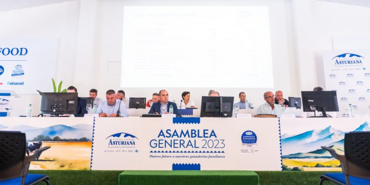 Central Lechera Asturiana - asamblea