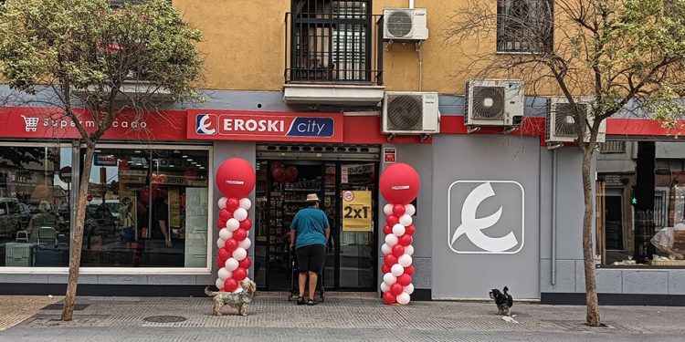 Eroski abre un nuevo supermercado franquiciado en Huelva