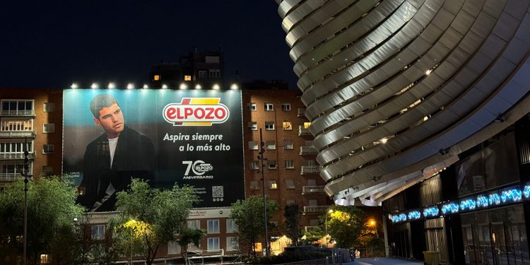 Lona ElPozo-Estadio Santiago Bernabeu