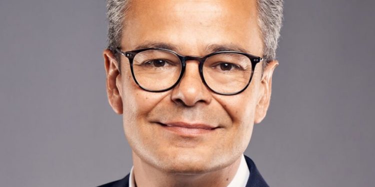 Bertrand Mothe - Makro