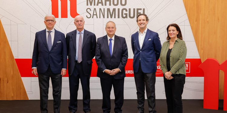 Jordi Hereu en fabrica Mahou San Miguel