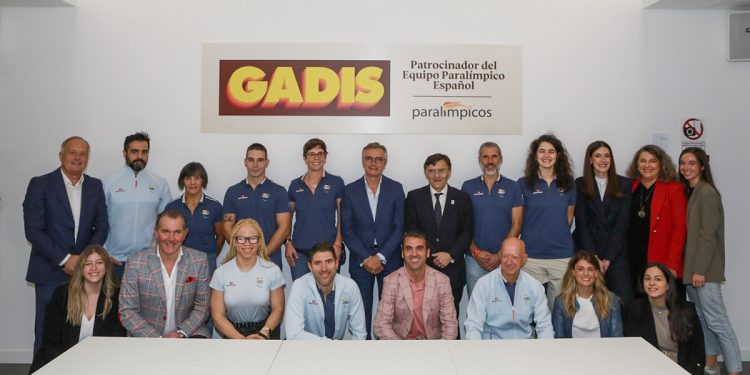 visita equipo paralímpico español