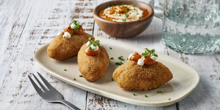 croquetas de cochinillo, castaña y manzana - Maheso