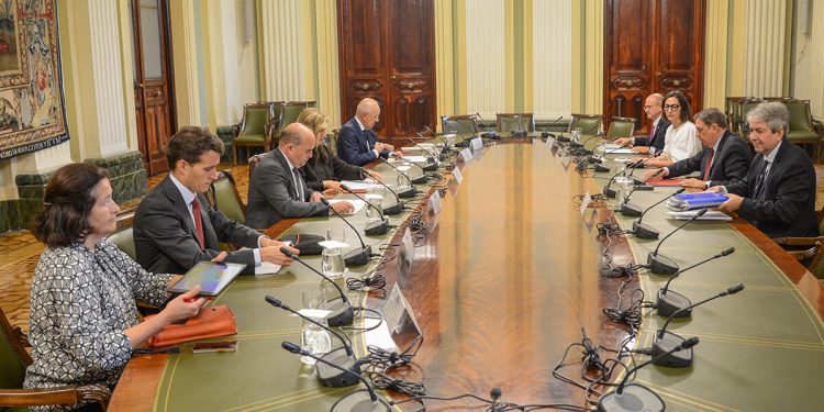 reunion Planas y asociaciones distribucion