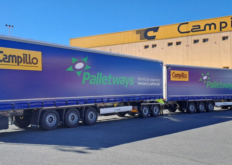 Palletways Iberia refuerza su flota sostenible con un nuevo duotrailer
