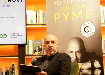 Presentacion libro Enrique Chovi
